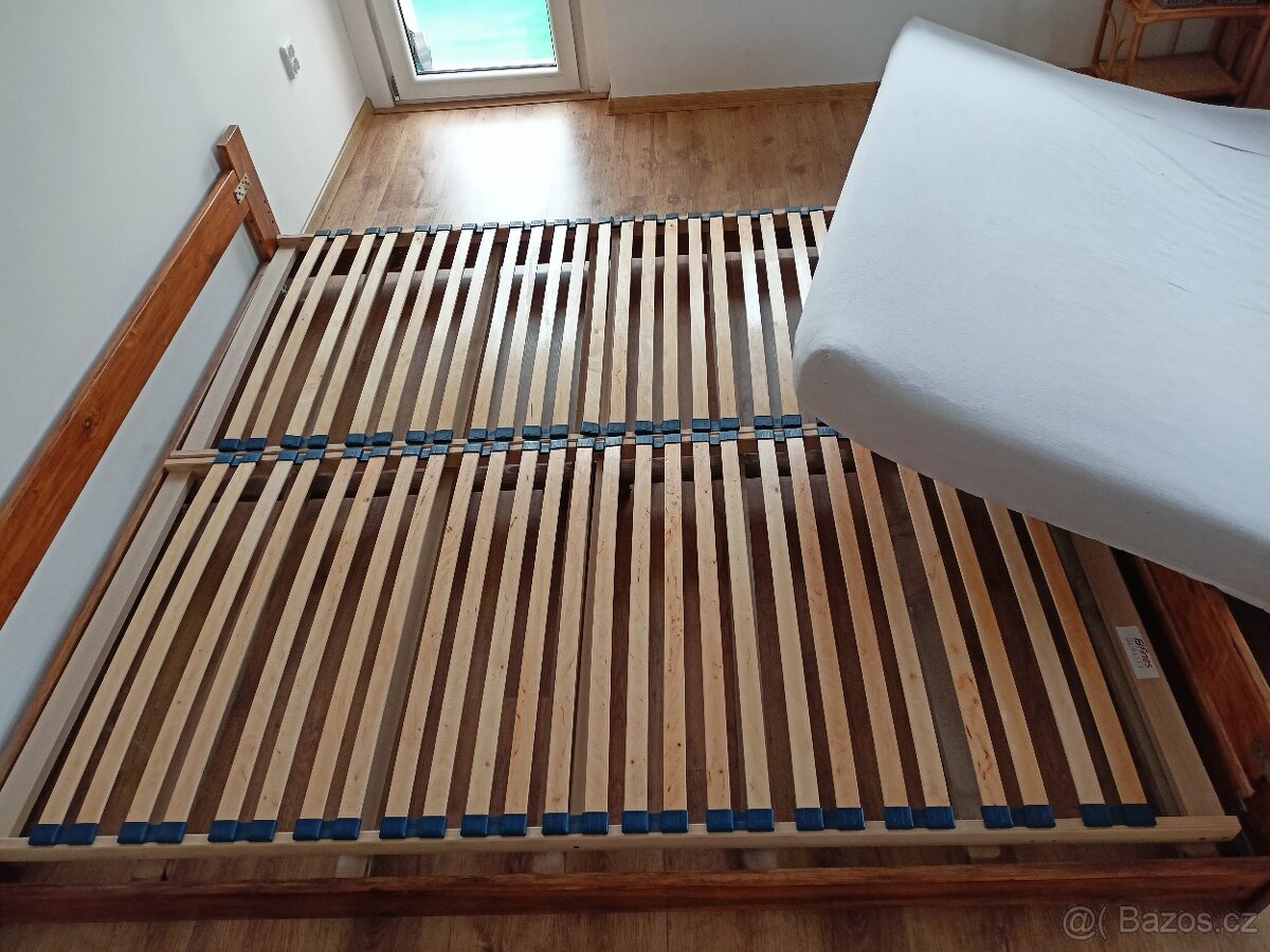 Postel ze smrku 180 x 200 cm