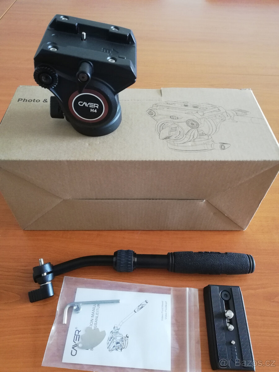 Fluidní videohlava Cayer H4 na stativ