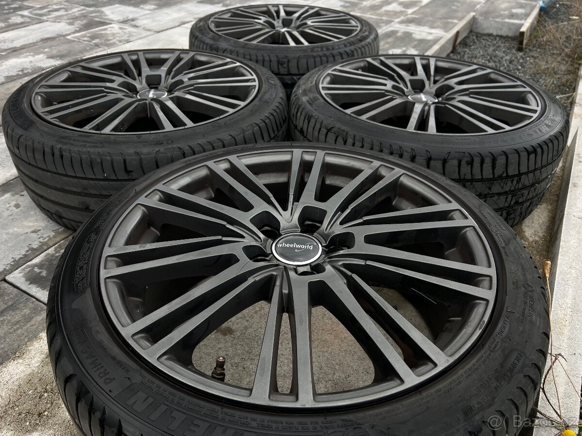Sada letní Michelin 225/40 R18, ALU DISK 8.0Jx18H2 ET 45