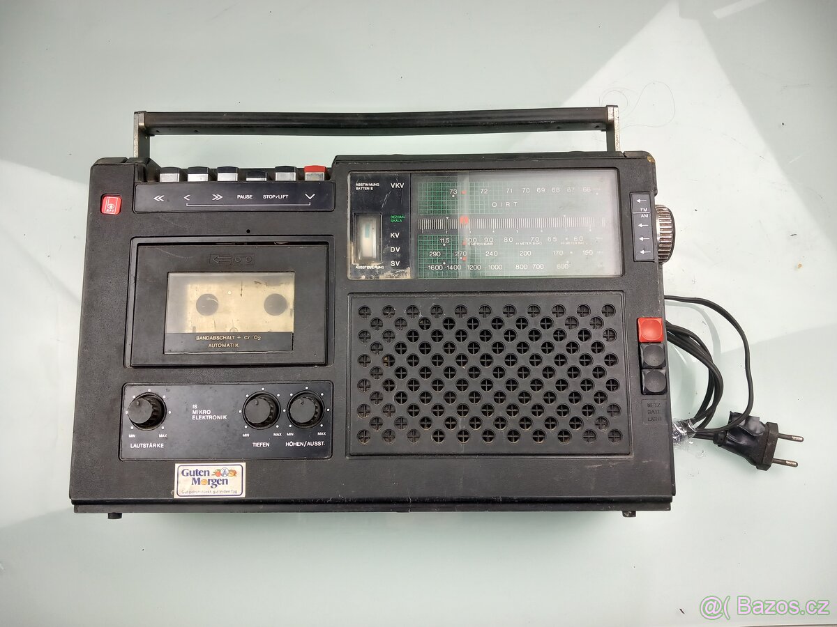 Radiomagnetofon RFT Stern R 4100