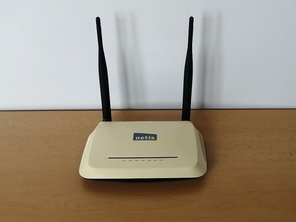 WiFi router Netis WF2419