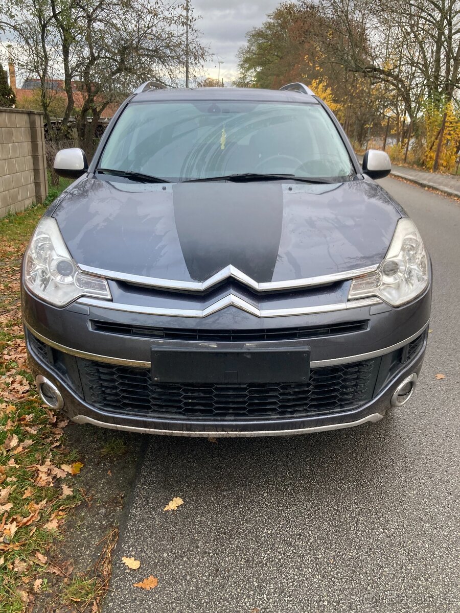 Citroen C-crosser 2,2HDI, Exclusive, 7. míst