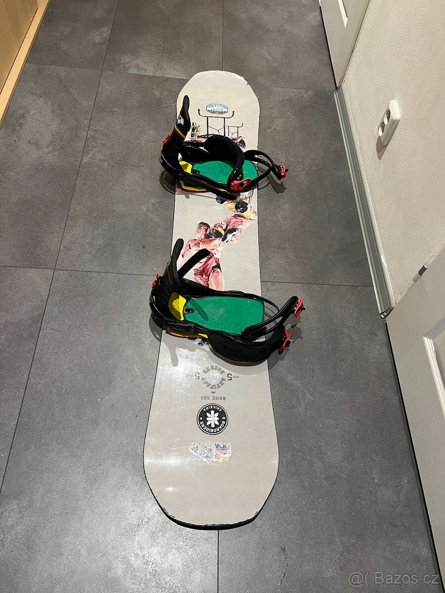 Snowboard Rome Artifact 155 + vázání Union