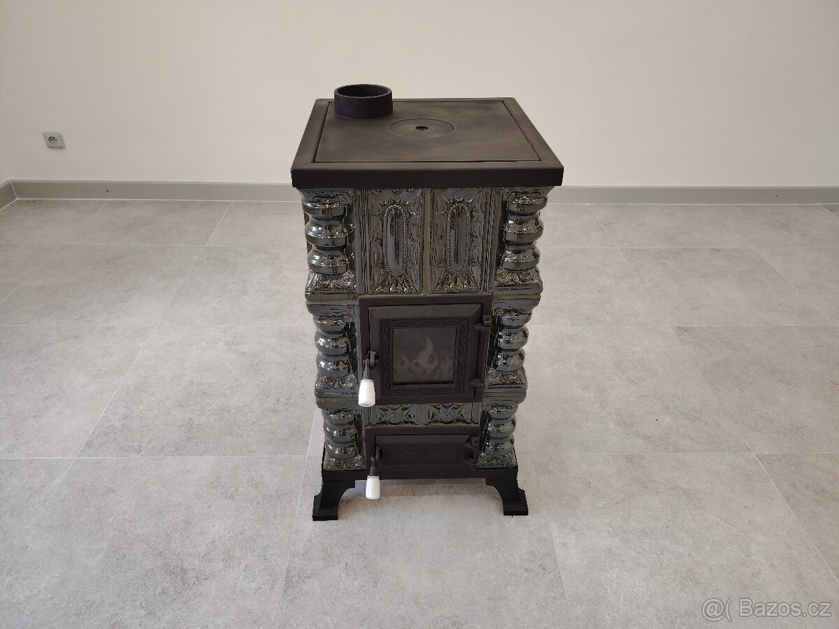 Kachlová kamna Oto s varnou deskou zelená