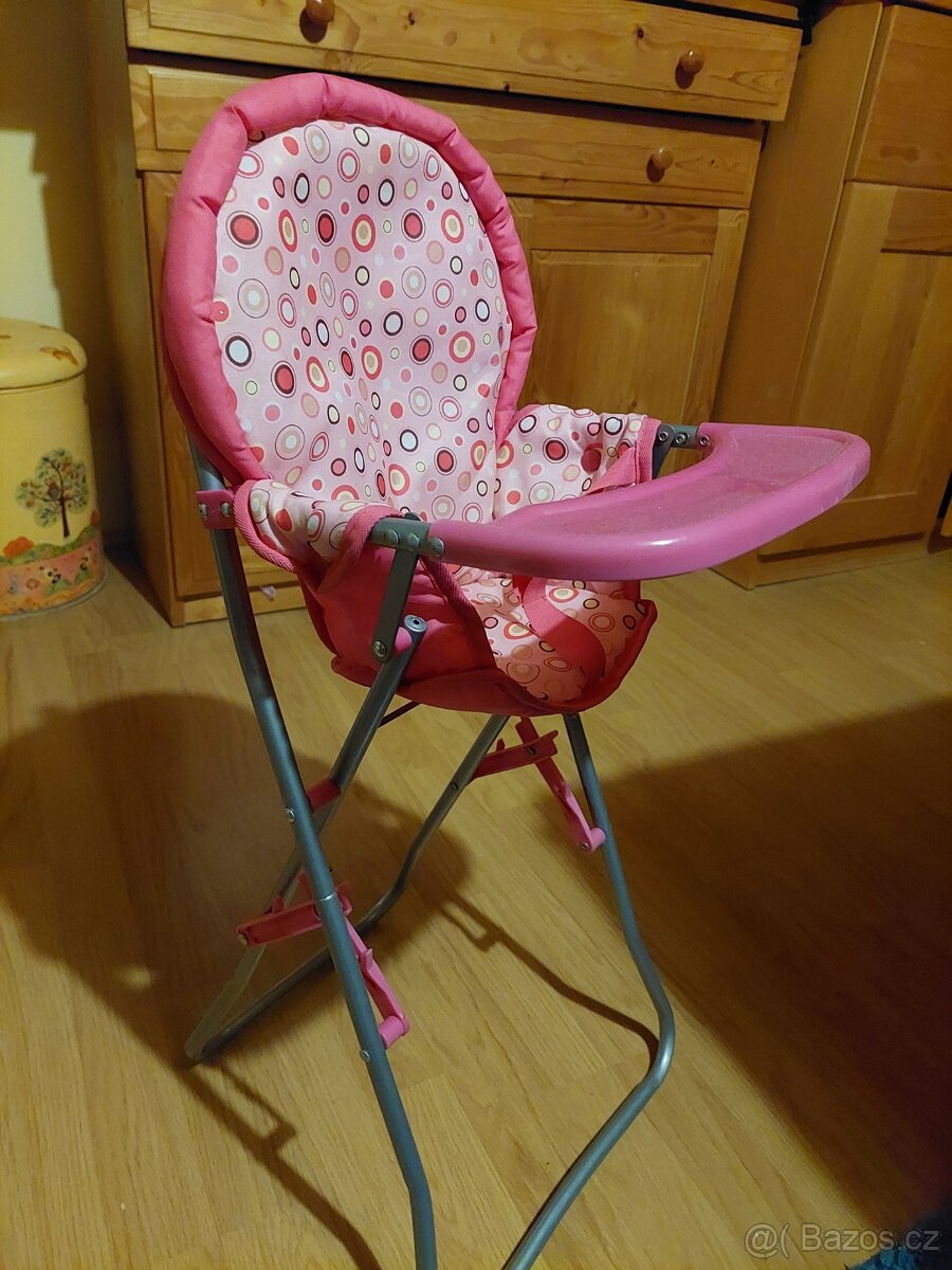 Jídelní židlička pro panenky