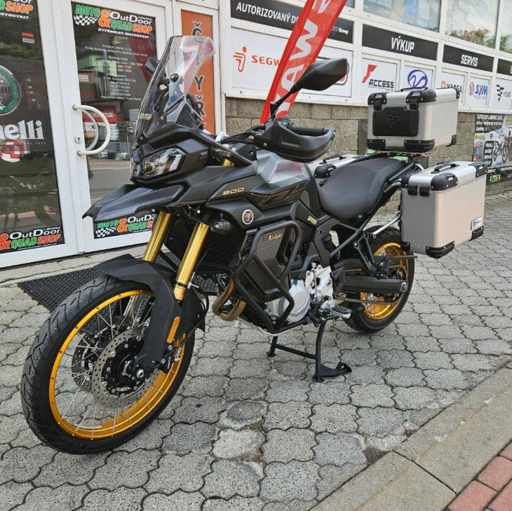 Voge 900 DSX,E5+, 3x kufr,brzdy Brembo, Kontrola trakce