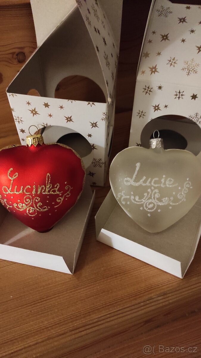 Vánoční ozdoby se jménem
