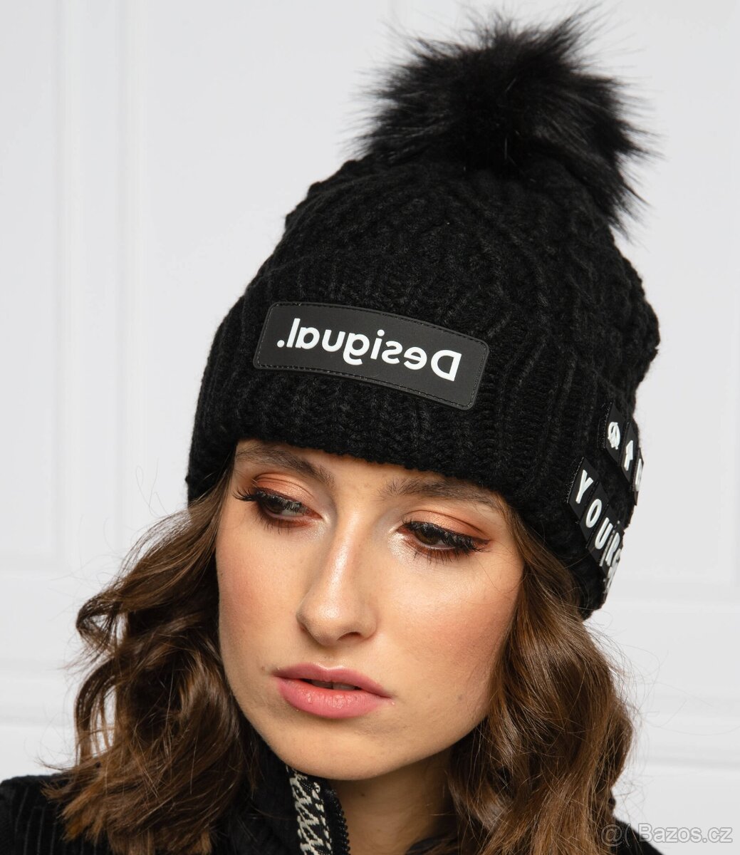 Desigual čepice vel. UNI