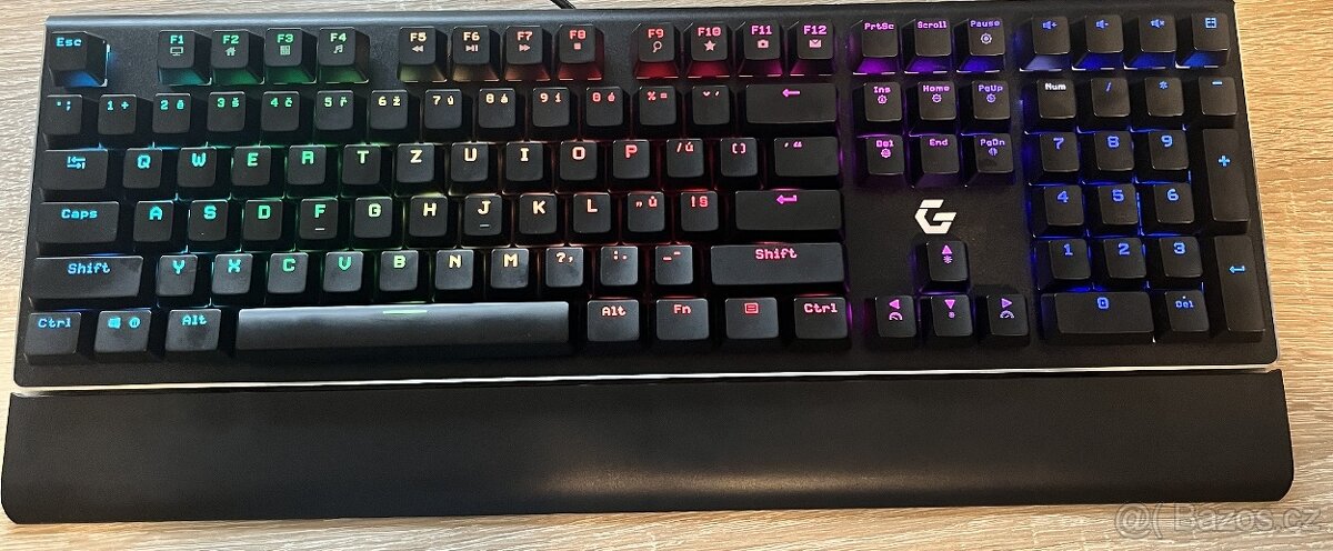Herní klávesnice CZC Nightblade GK600 – jako nová