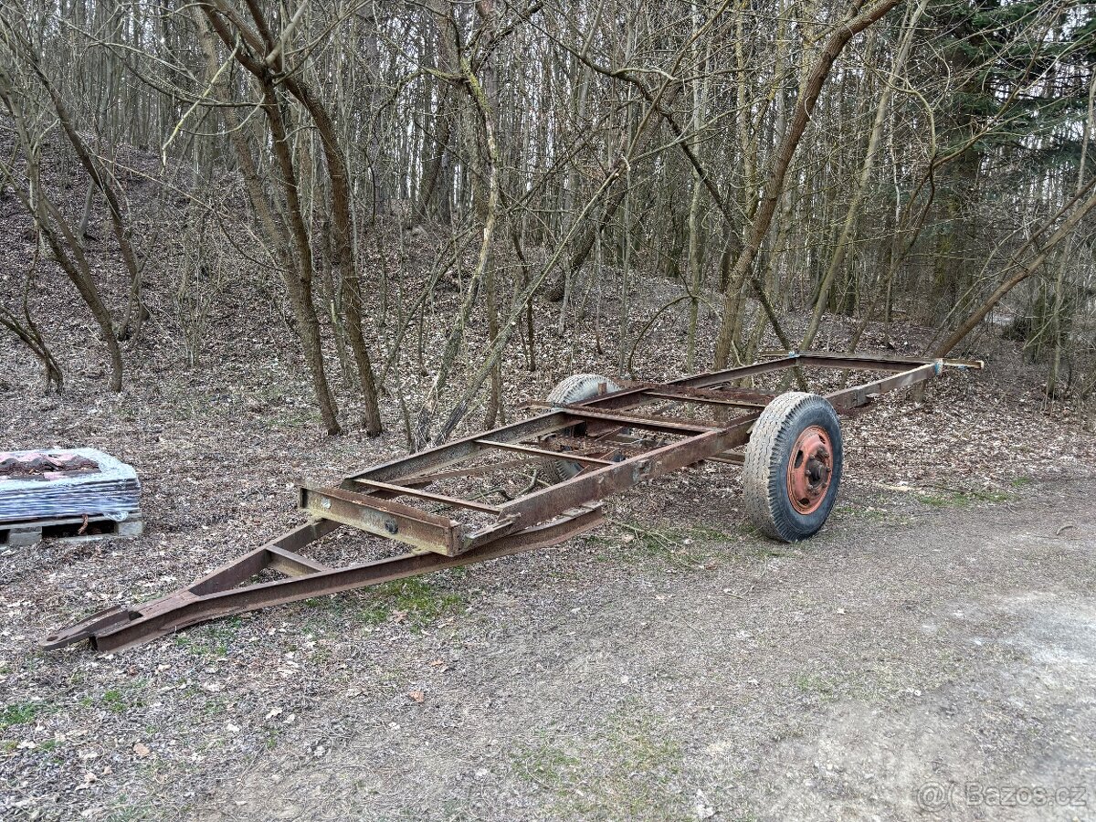 Prodá vozík za traktor