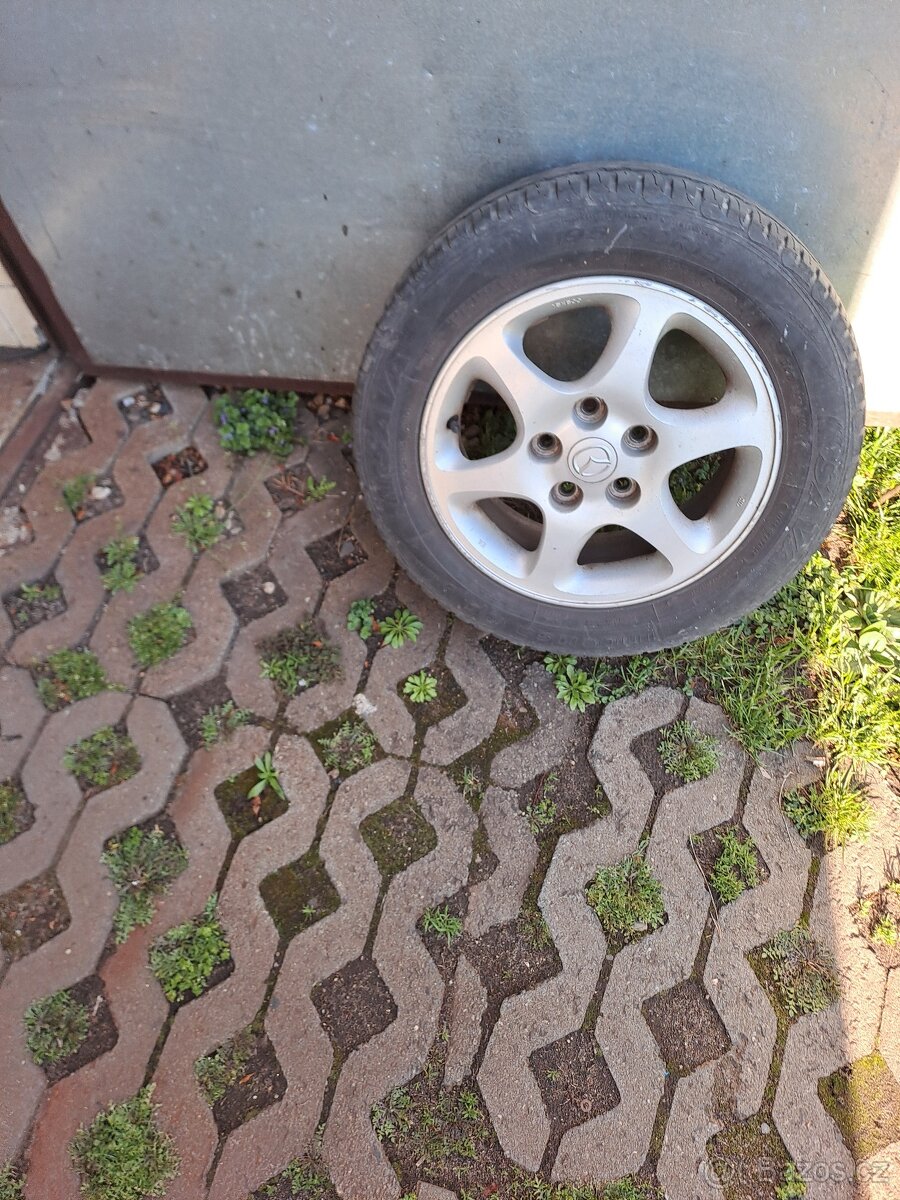 KOLA MAZDA 626
