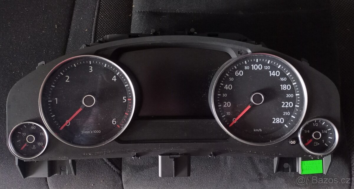 VW Touareg 7P0 budíky
