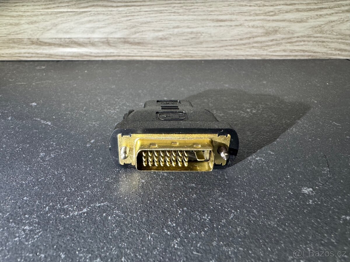 Redukce z HDMI na DVI-D