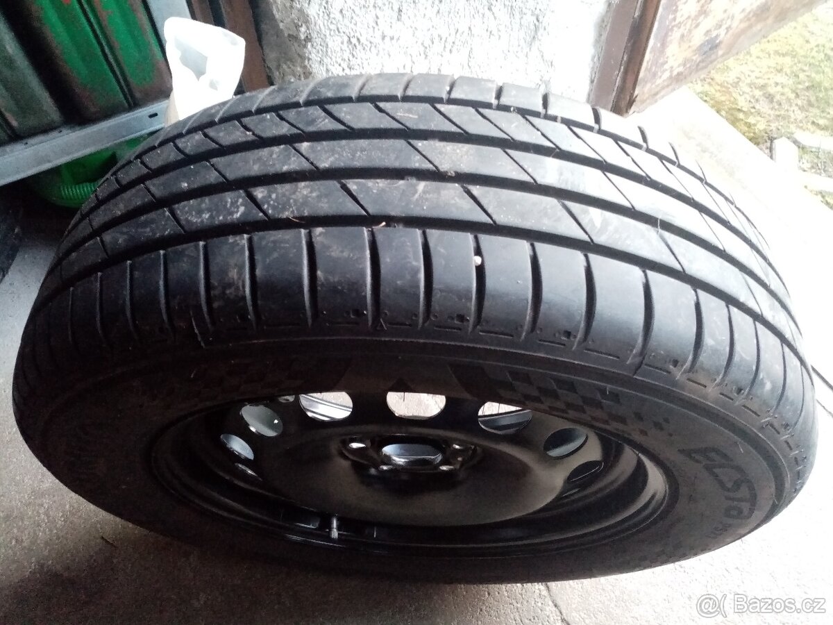 letní pneu 205/60/16