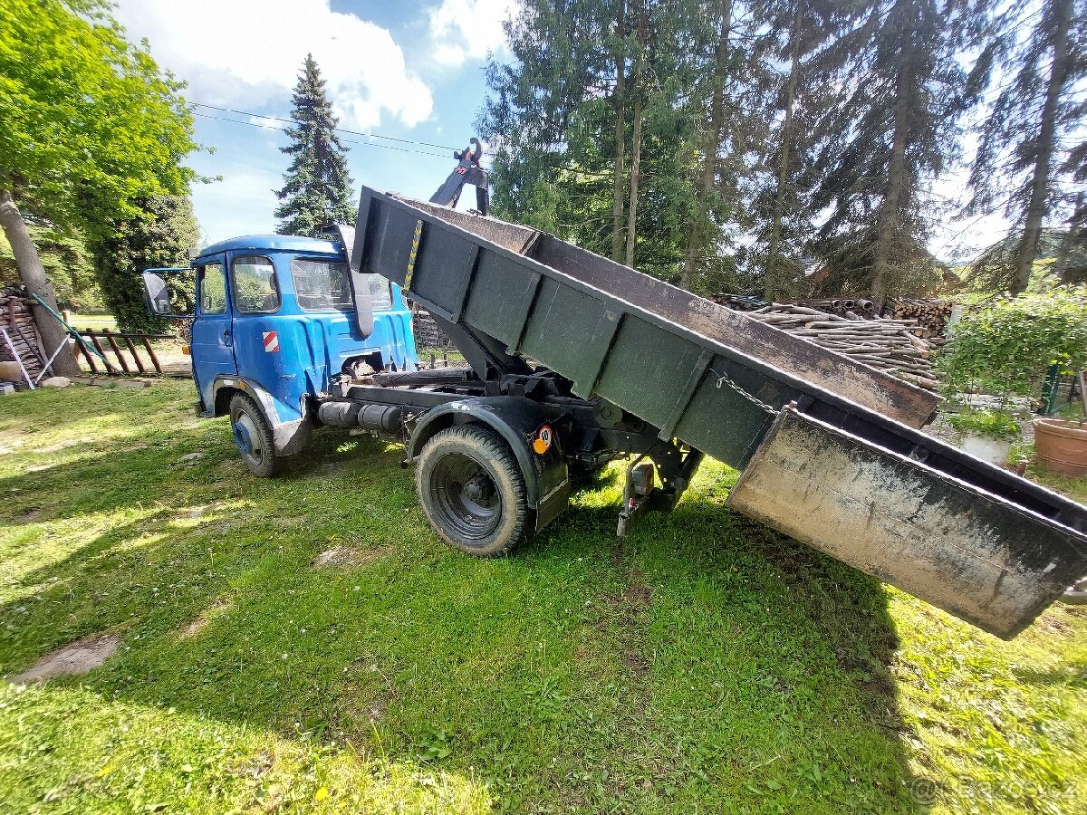 Avia 31T nosič kontejnerů