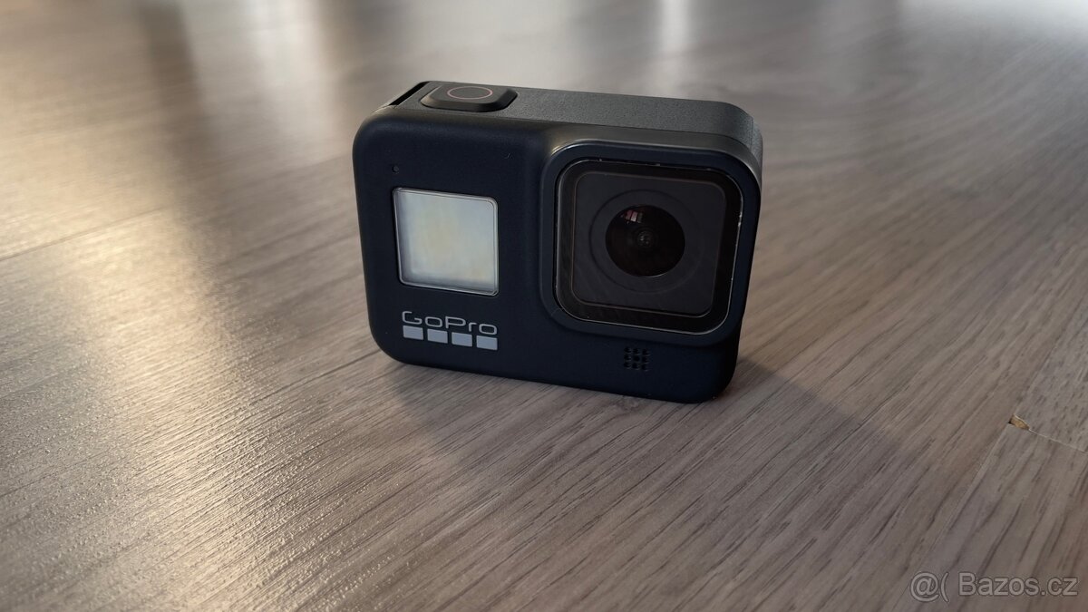 GoPro Hero 8 Black Edition + příslušenství