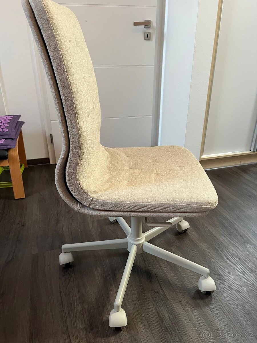 Kancelarska zidle z Ikea