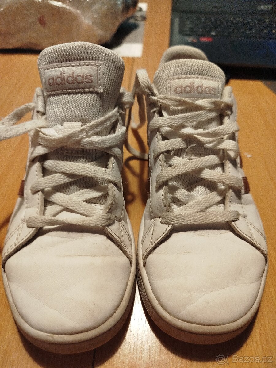 Sportovní boty ADIDAS vel.32