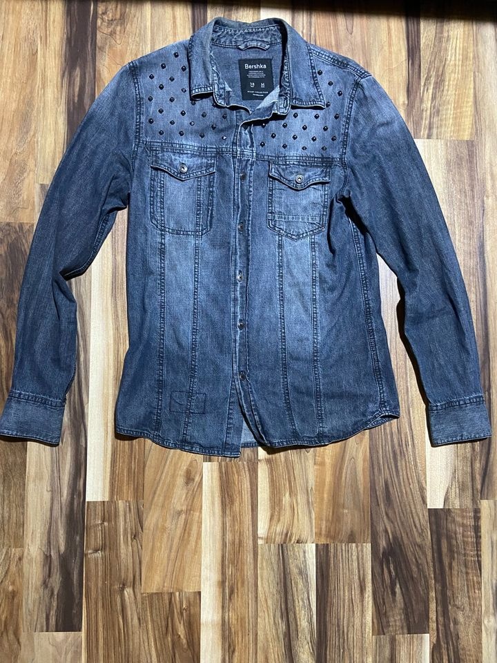 Bershka Denim košile