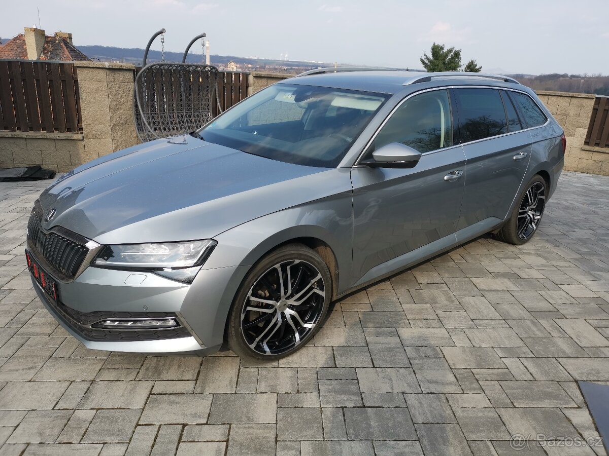 Škoda Superb 3 Combi iV 1.4 TSI 160kW - TOP CENA + STAV