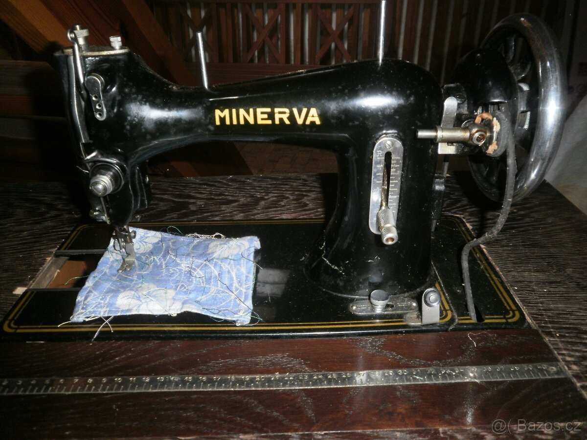 Šicí stroj Minerva