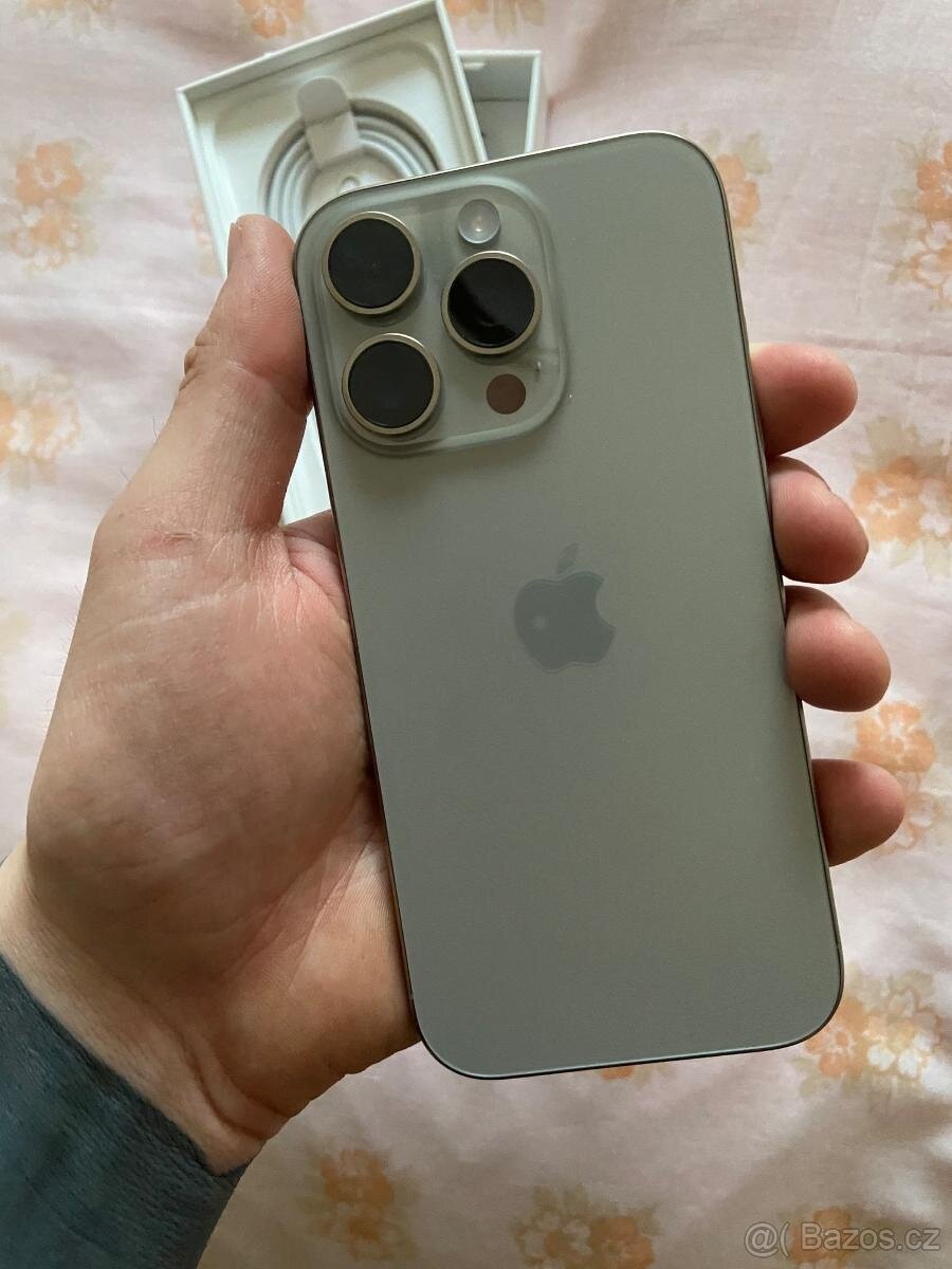 Iphone 16 Pro 128GB - Jako nový