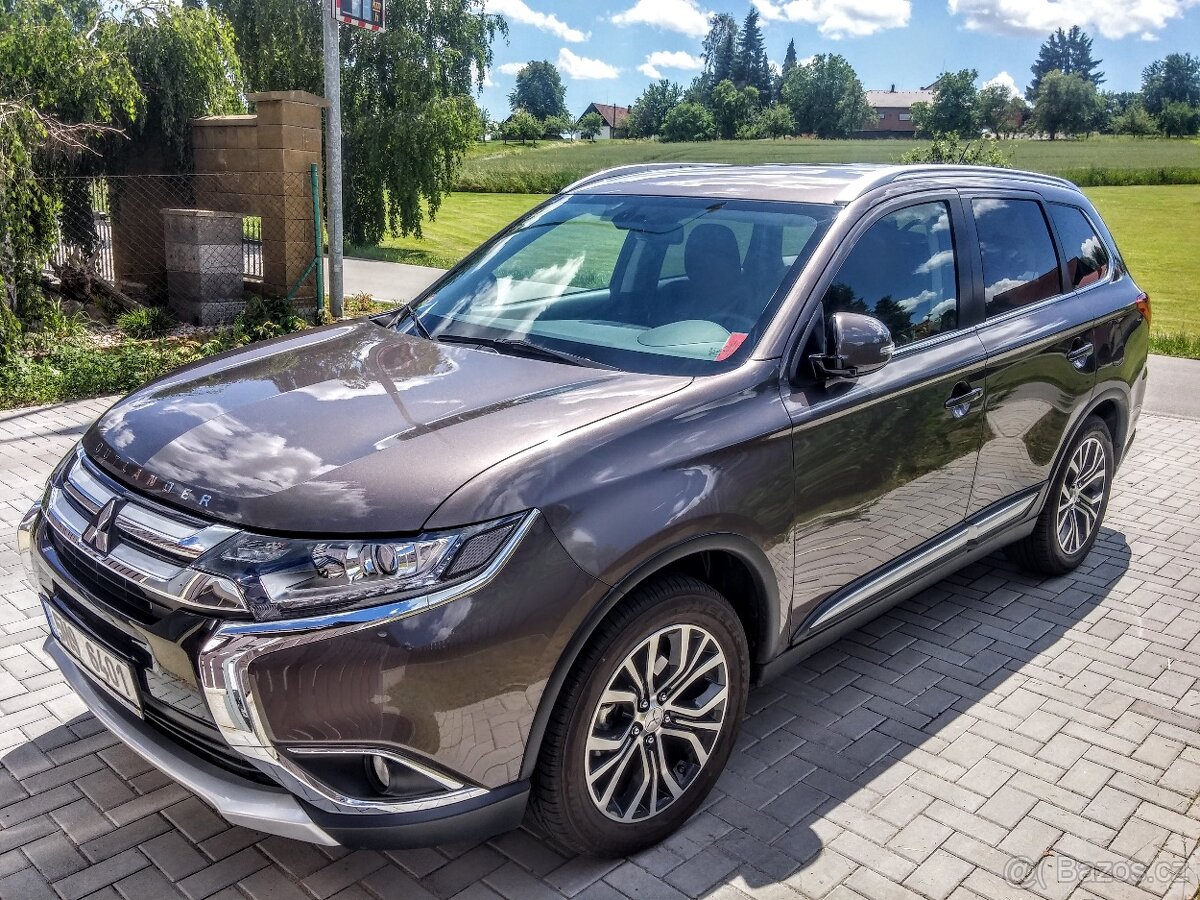 Mitsubishi Outlander 1.majitel + sada zimní alu kola