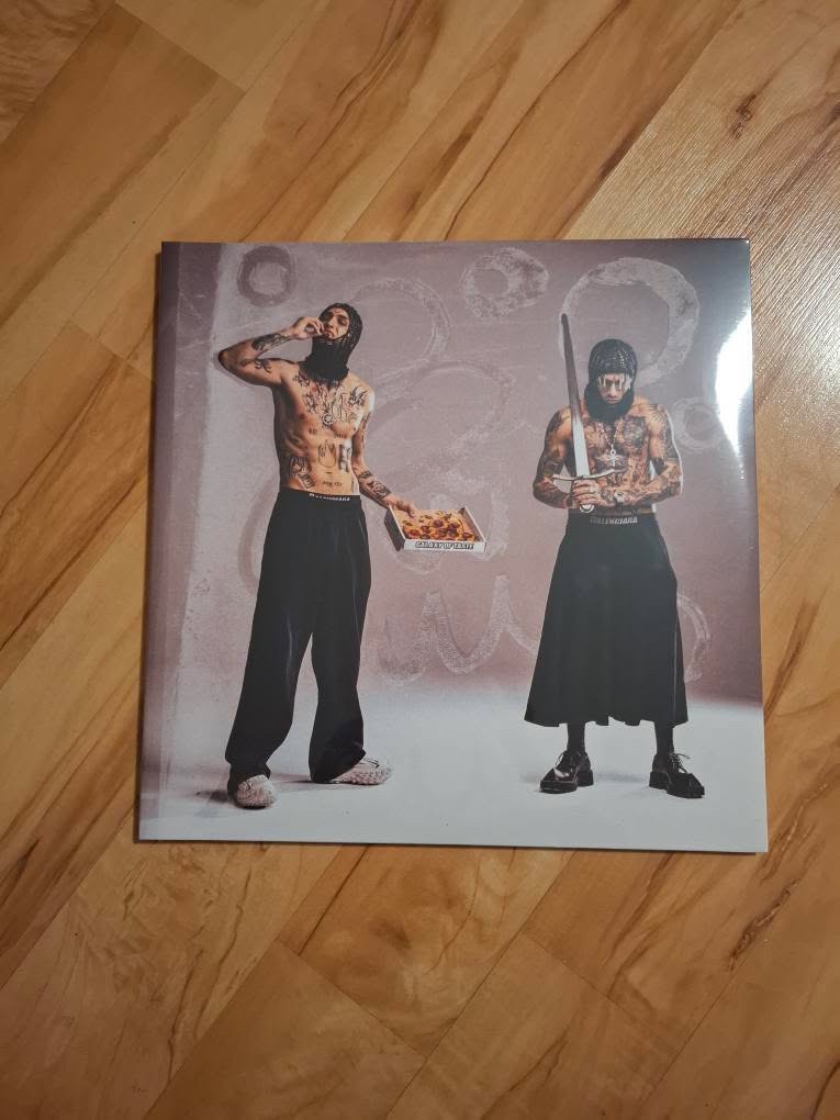 Yzomandias & Nik Tendo – Kruhy & Vlny LP