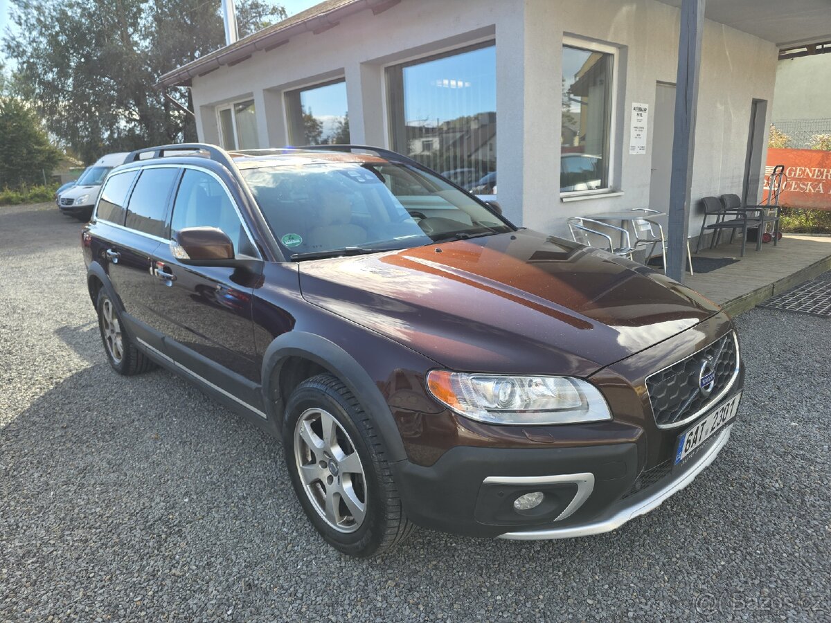 Volvo XC70
2.4 D4 TZ Xenon Kuže249 000 Kč