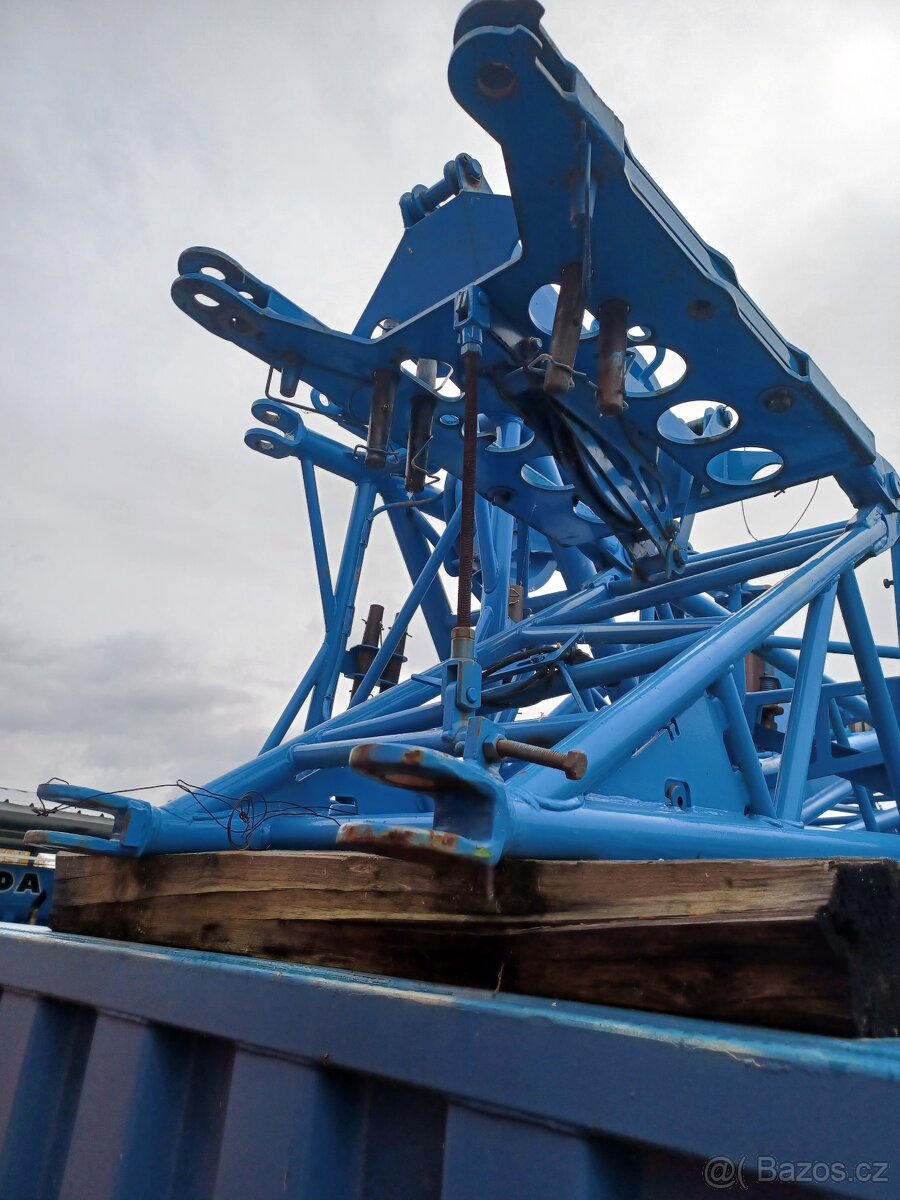 Příhrada na liebherr 1030