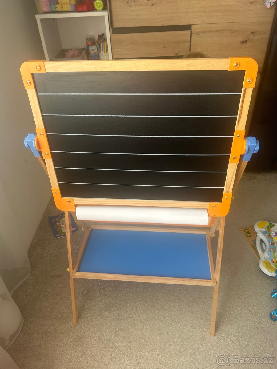 Dětská dřevěná tabule