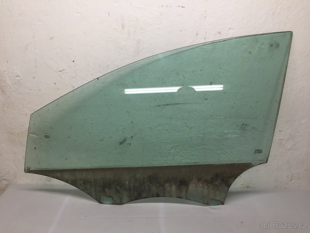 SEAT IBIZA 6J 2008-2017 - LEVÉ PŘEDNÍ OKNO DVEŘÍ