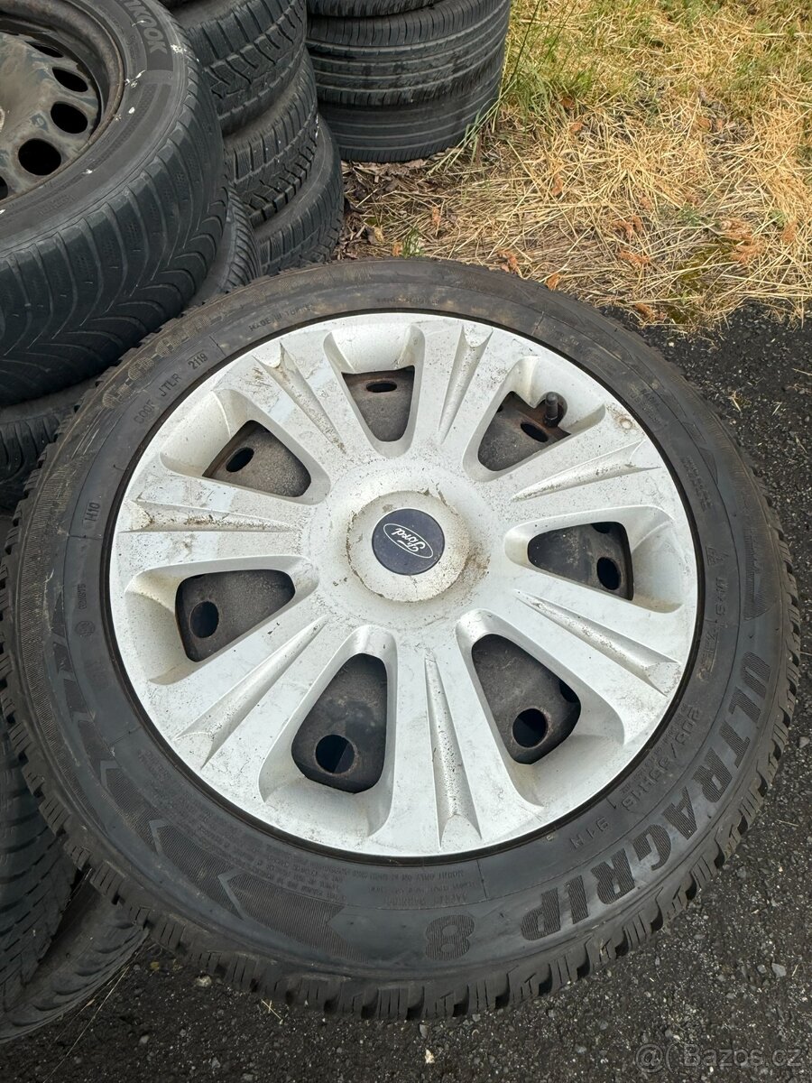 ZIMNÍ SADA KOL FORD 5x108 mm + Goodyear 205/55R16 91H