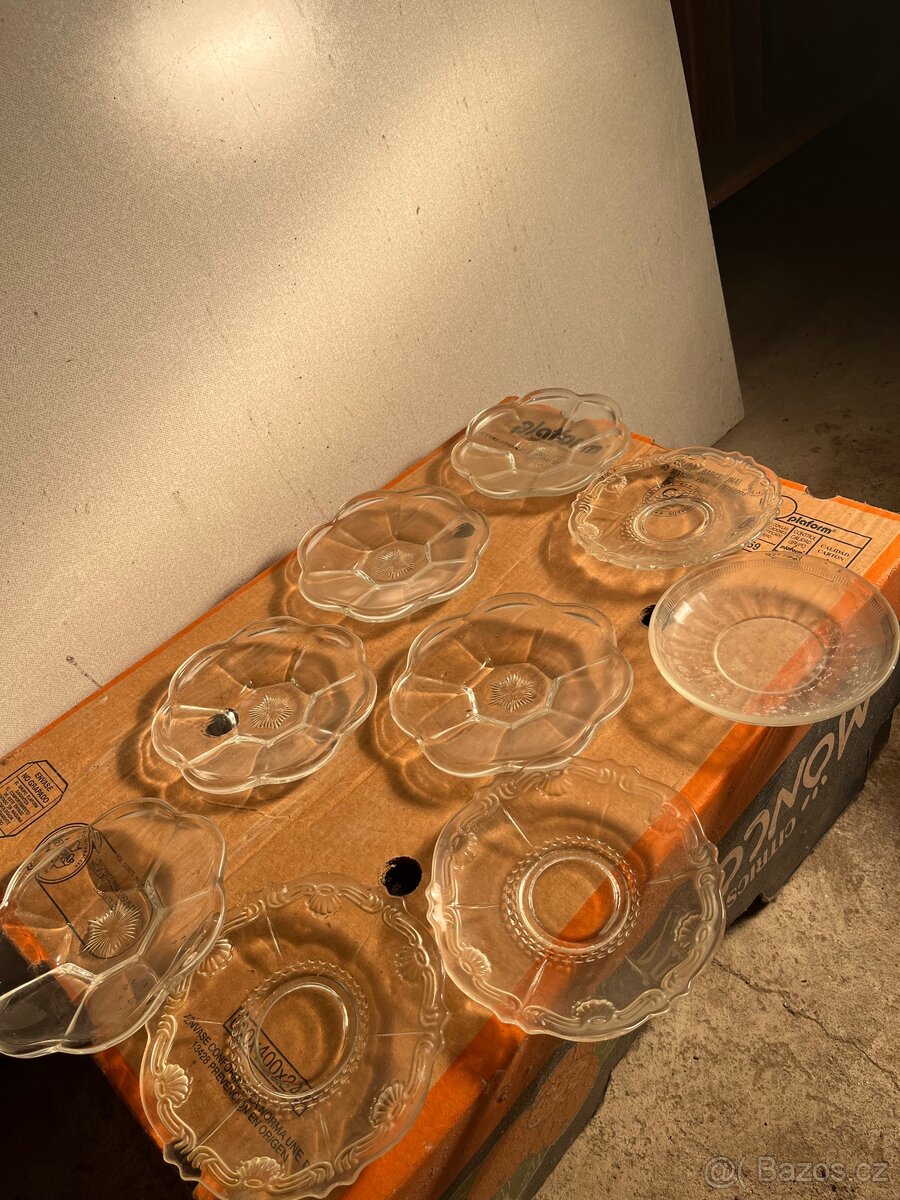 Skleněné talířky