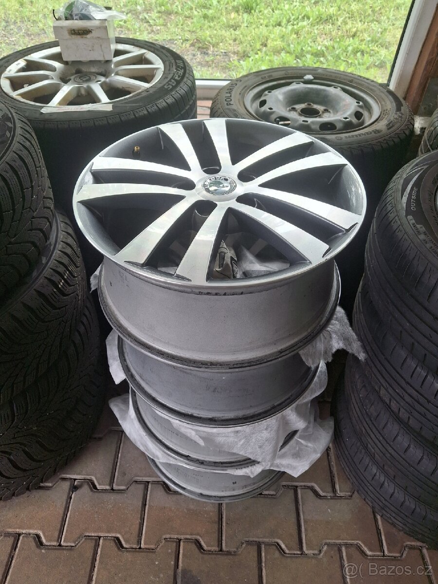 Originální alu kola - R17 7J ET54 na Škoda Octavia, Yeti...