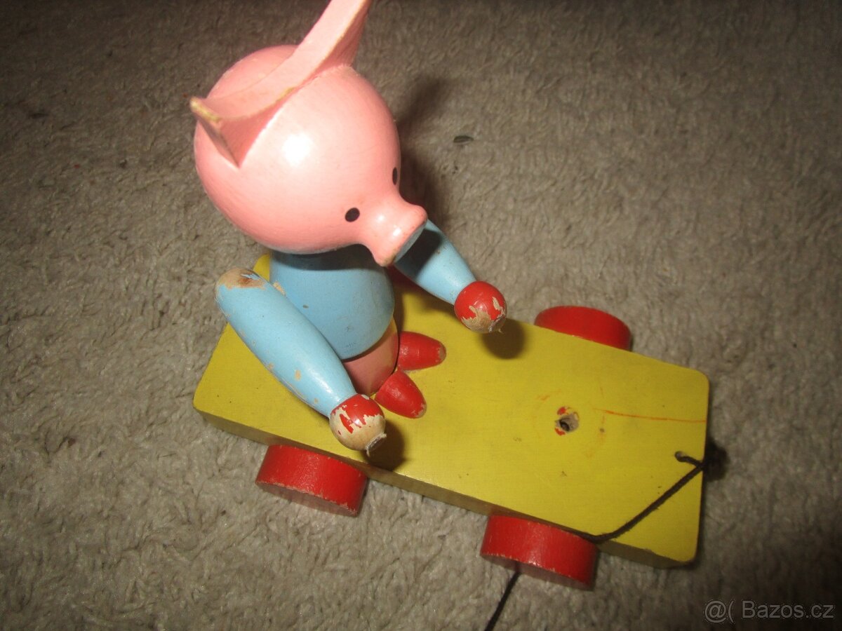 retro dřevěný prase