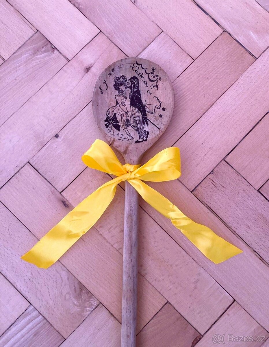 Velká svatební vařečka ručně vypalovaná - Láska a my; HISTOR