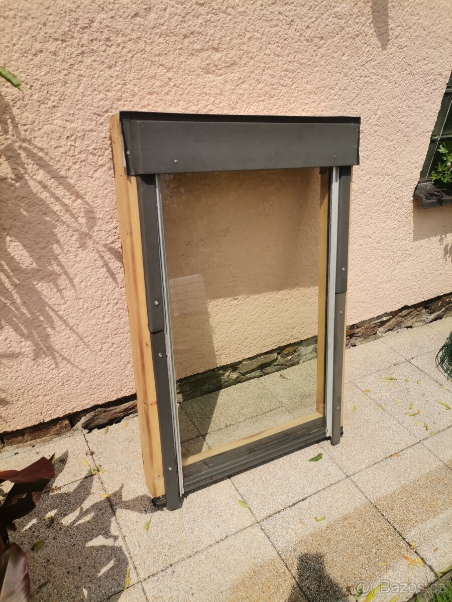 Prodám 2 střešní okna VELUX