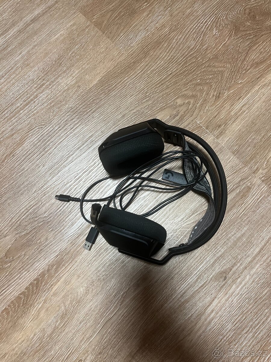 Sluchatak Logitech G733