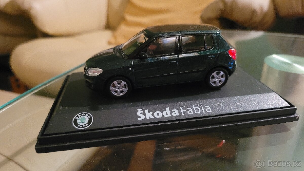 model škoda fabia 2, tm. zelená met.