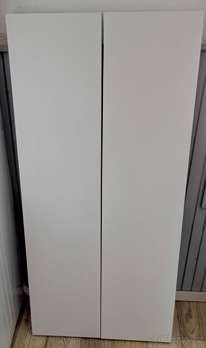 Police LACK IKEA