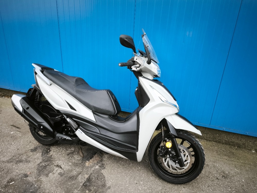 Kymco Agility 300i ABS (2020) jako nové, 9000 km SLEVA