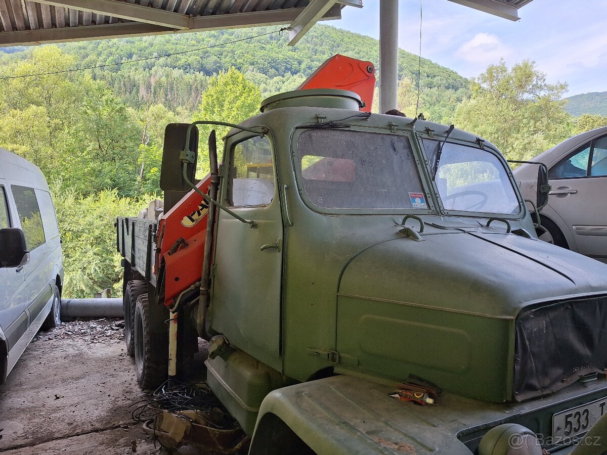 Praga V3s s Hr Palfinger pk 10000