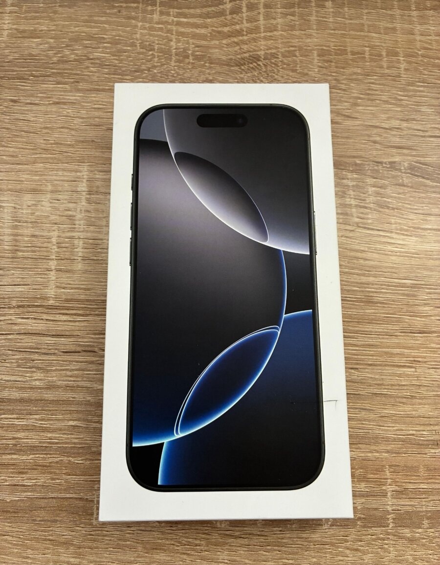 IPhone 16 Pro 256 gb Černý