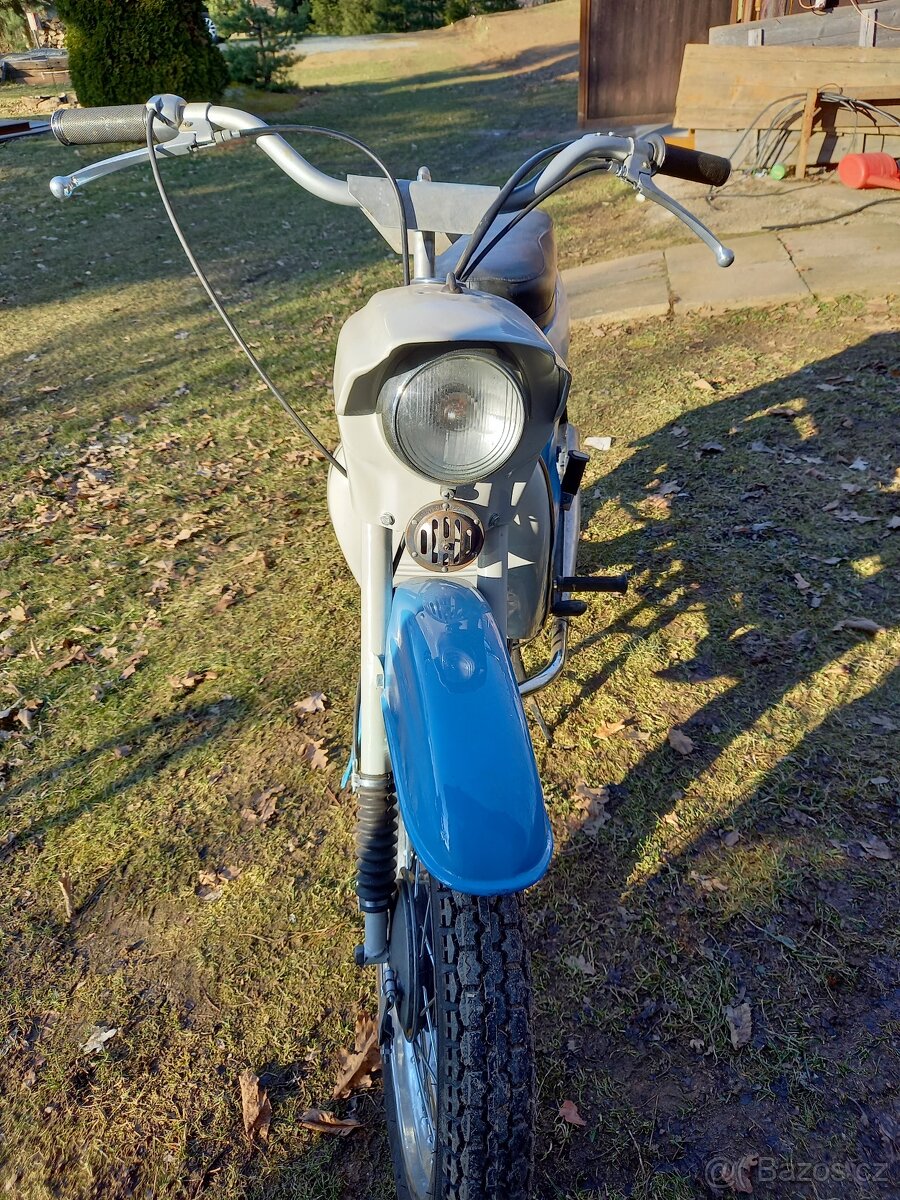 Jawa pionýr