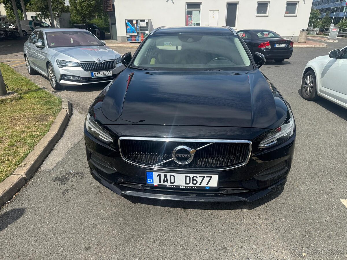 Volvo V90 D4