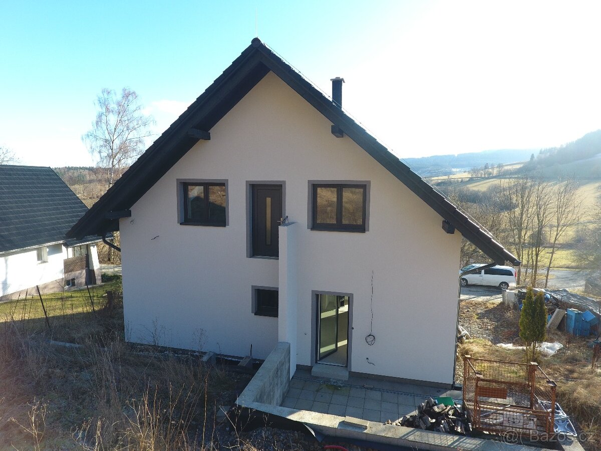 Hartmanice u Sušice RD 229m2 s pozemky až 3 000m2