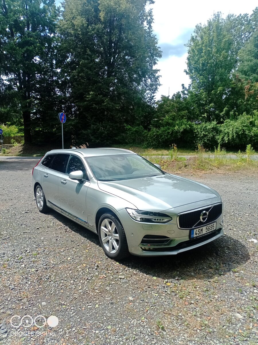 Volvo V90  D4