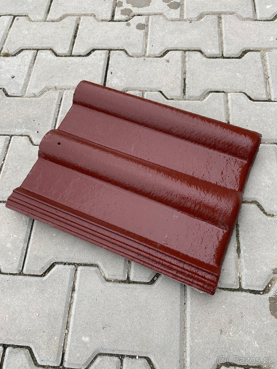 střešní tašky Bramac, 100 ks