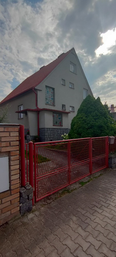 Prodej dvougeneračního RD Kovářov, okr. Písek